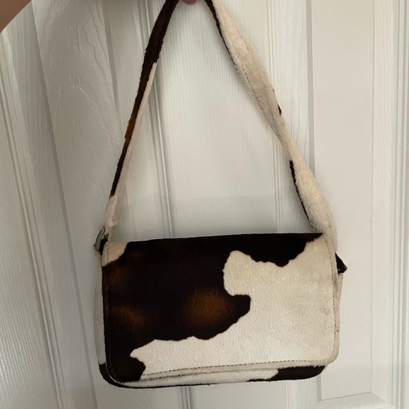 Faux cow hide purse - Picture 1 of 5